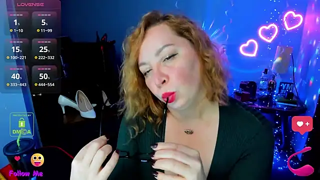Snapshot of EllieFantastique chatting on February 11, 2025, 1:52 am EllieFantastique online show from February 11, 2025, 1:52 am