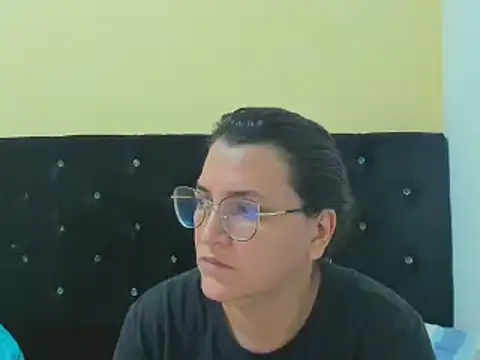 MARILYN GARCIA online show from December 23, 2024, 6:27 pm