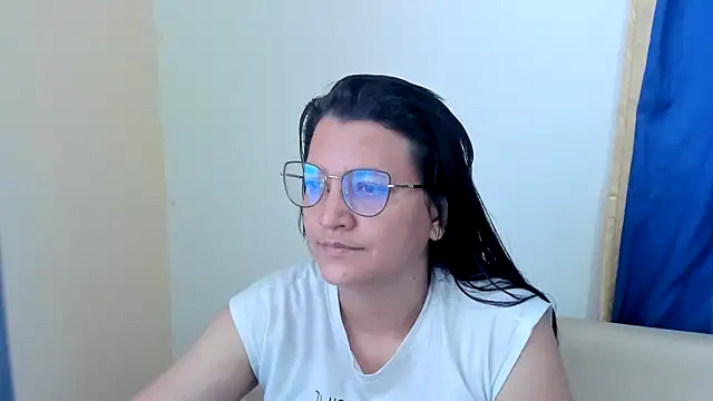 MARILYN GARCIA online show from February 10, 2025, 4:47 pm