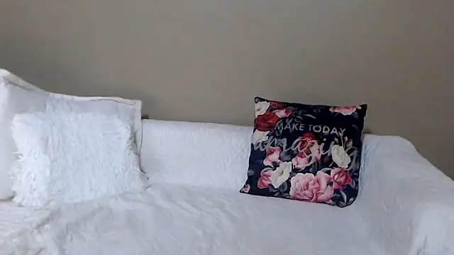 Snapshot of redizabel chatting on February 4, 2025, 7:00 pm redizabel online show from February 4, 2025, 7:00 pm