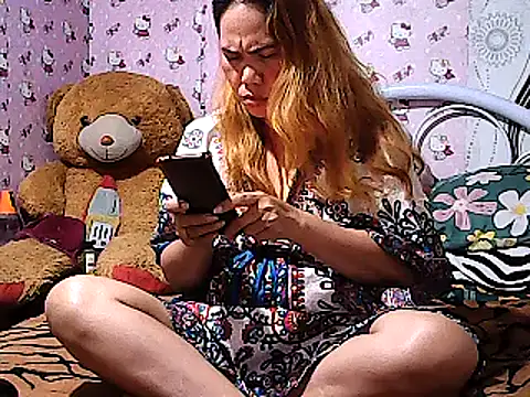 Snapshot of lovely-asian chatting on January 29, 2025, 11:41 am lovely-asian online show from January 29, 2025, 11:41 am