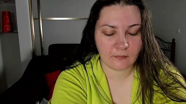 Snapshot of MarySwon chatting on December 28, 2024, 5:14 pm MarySwon online show from December 28, 2024, 5:14 pm