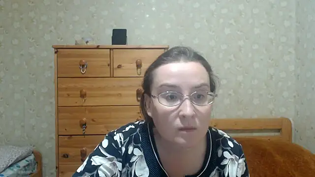 Smart Rose online show from November 11, 2025, 3:56 pm