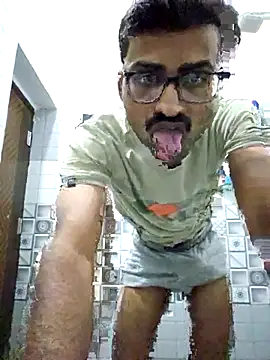 Snapshot of krishna8035 chatting on November 25, 2025, 2:28 pm krishna8035 online show from November 25, 2025, 2:28 pm