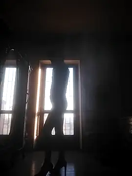 Snapshot of Elodie76 chatting on October 7, 2025, 3:31 pm Elodie76 online show from October 7, 2025, 3:31 pm