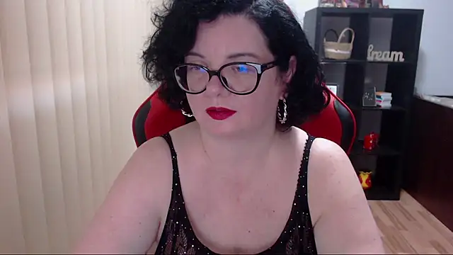 Snapshot of MissTroublle chatting on December 13, 2024, 11:13 am MissTroublle online show from December 13, 2024, 11:13 am