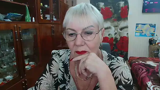 JenaCheim online show from October 29, 2025, 6:37 am