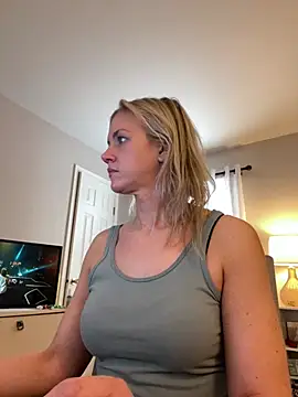 Kay Cakes online show from February 3, 2025, 8:03 pm