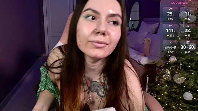 Snapshot of Foxohlove chatting on December 19, 2024, 3:30 pm Foxohlove online show from December 19, 2024, 3:30 pm