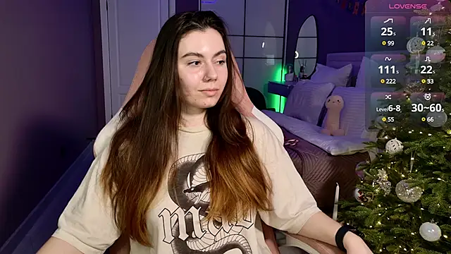 Snapshot of Foxohlove chatting on December 28, 2024, 2:10 pm Foxohlove online show from December 28, 2024, 2:10 pm