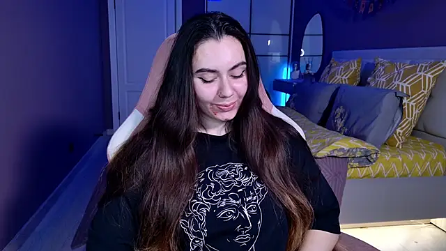 Snapshot of Foxohlove chatting on September 26, 2025, 5:17 pm Foxohlove online show from September 26, 2025, 5:17 pm