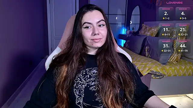 Snapshot of Foxohlove chatting on September 27, 2025, 4:34 pm Foxohlove online show from September 27, 2025, 4:34 pm