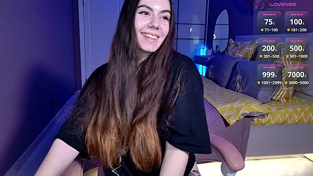 Snapshot of Foxohlove chatting on November 13, 2025, 7:13 pm Foxohlove online show from November 13, 2025, 7:13 pm