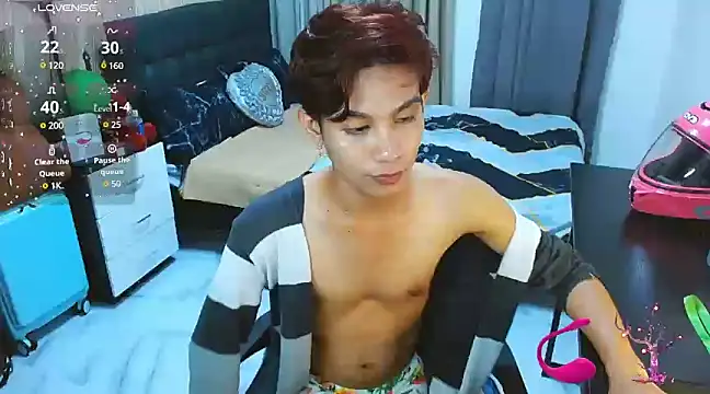 Snapshot of WildestTwink chatting on March 7, 2025, 10:21 pm WildestTwink online show from March 7, 2025, 10:21 pm
