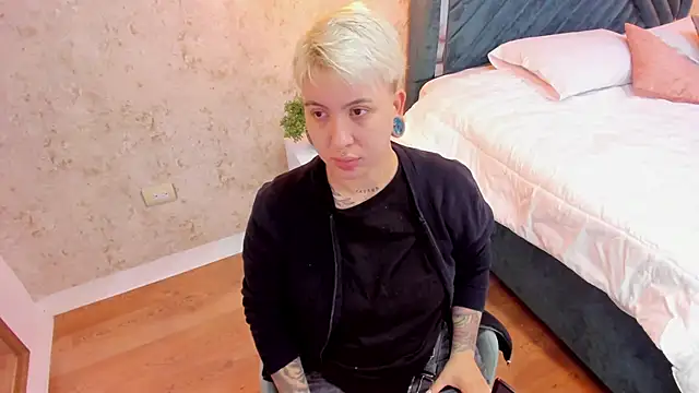 Snapshot of amy_ink chatting on January 14, 2025, 12:14 pm amy ink online show from January 14, 2025, 12:14 pm