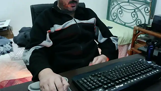 Italian dark desire online show from December 3, 2025, 10:02 am