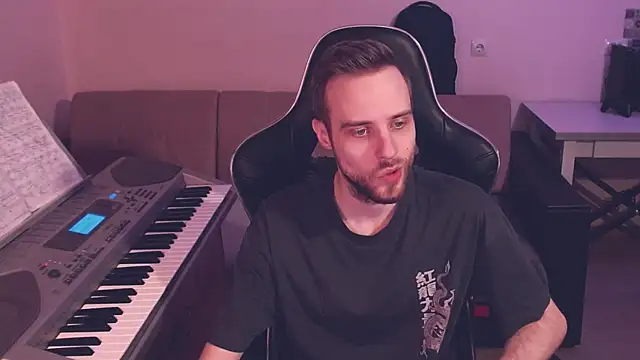 Snapshot of Sweetparker chatting on January 14, 2025, 9:30 pm Sweetparker online show from January 14, 2025, 9:30 pm