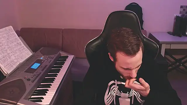 Snapshot of Sweetparker chatting on February 16, 2025, 2:42 am Sweetparker online show from February 16, 2025, 2:42 am