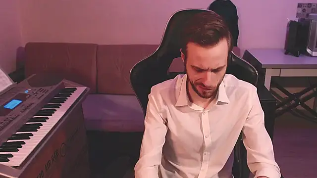 Snapshot of Sweetparker chatting on February 19, 2025, 12:46 am Sweetparker online show from February 19, 2025, 12:46 am