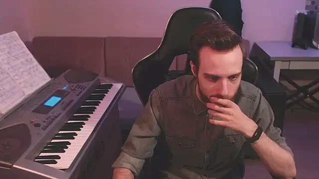 Snapshot of Sweetparker chatting on March 2, 2025, 11:09 pm Sweetparker online show from March 2, 2025, 11:09 pm