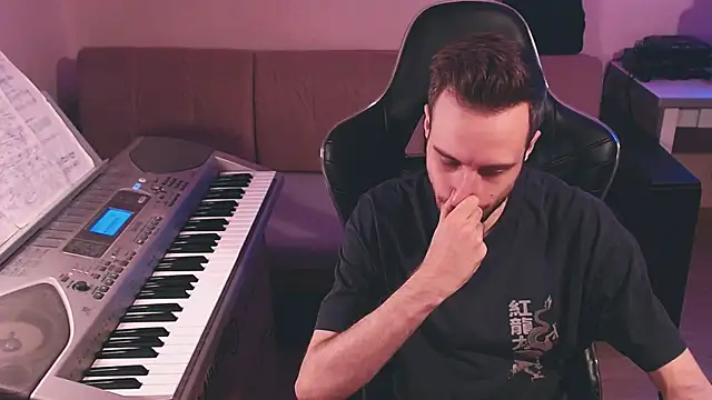 Snapshot of Sweetparker chatting on October 28, 2025, 4:09 pm Sweetparker online show from October 28, 2025, 4:09 pm