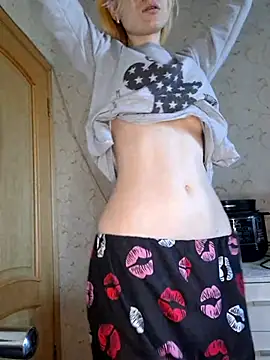 Snapshot of YogisticJuli666 chatting on February 25, 2025, 8:58 am YogisticJuli666 online show from February 25, 2025, 8:58 am