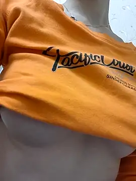 Snapshot of YogisticJuli666 chatting on February 26, 2025, 6:00 pm YogisticJuli666 online show from February 26, 2025, 6:00 pm