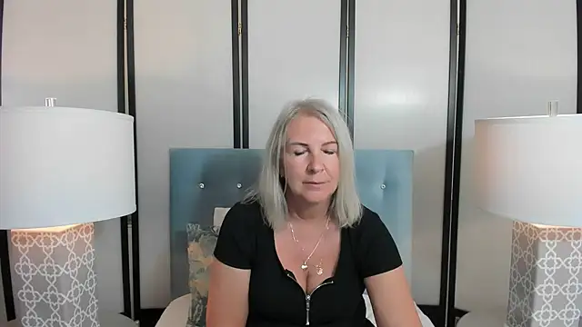 EricaTop online show from March 17, 2025, 5:16 pm