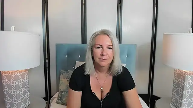 EricaTop online show from March 20, 2025, 9:24 pm