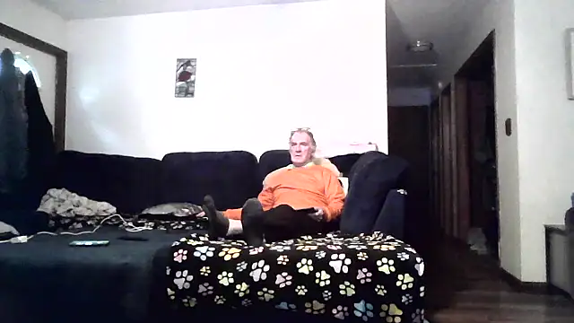 Snapshot of Sweet_Sexy1963 chatting on October 10, 2025, 1:54 pm Sweet Sexy1963 online show from October 10, 2025, 1:54 pm