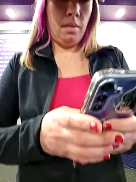 Snapshot of _NinaLuvSins_ chatting on March 21, 2025, 3:24 pm  NinaLuvSins  online show from March 21, 2025, 3:24 pm