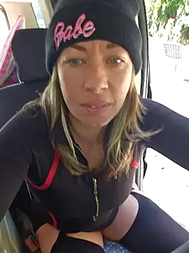 Snapshot of _NinaLuvSins_ chatting on October 26, 2025, 3:51 pm  NinaLuvSins  online show from October 26, 2025, 3:51 pm