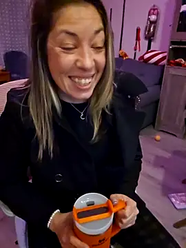 Snapshot of _NinaLuvSins_ chatting on November 23, 2025, 11:26 pm NinaLuvSins online show from November 23, 2025, 11:26 pm