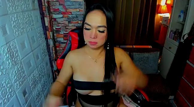 Snapshot of tssexylover chatting on February 2, 2025, 5:37 pm tssexylover online show from February 2, 2025, 5:37 pm