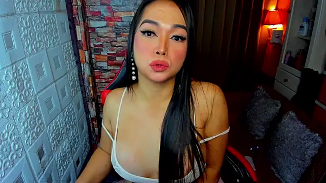 Snapshot of tssexylover chatting on February 9, 2025, 12:19 pm tssexylover online show from February 9, 2025, 12:19 pm