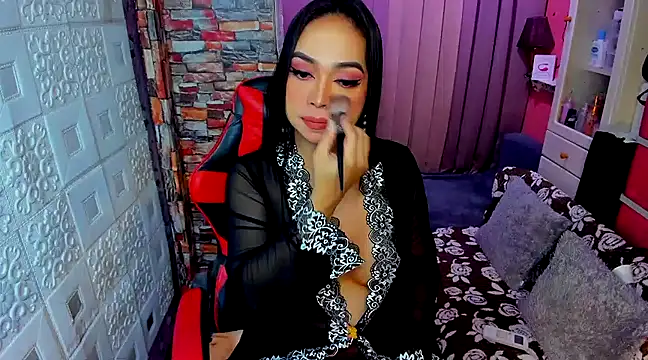 Snapshot of tssexylover chatting on February 17, 2025, 1:21 pm tssexylover online show from February 17, 2025, 1:21 pm