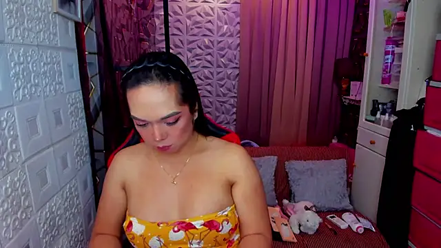 Snapshot of tssexylover chatting on December 5, 2025, 4:47 pm tssexylover online show from December 5, 2025, 4:47 pm