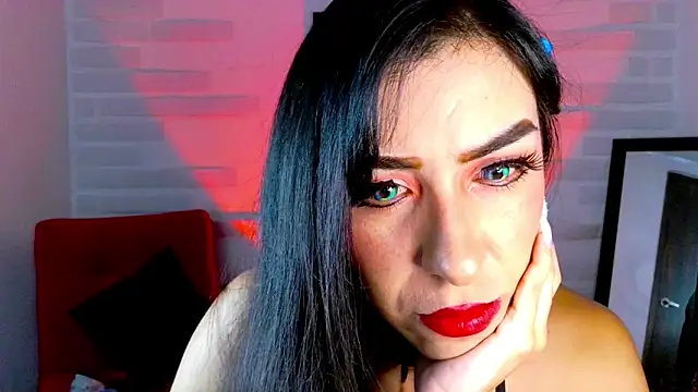 Snapshot of sky_girl1 chatting on December 11, 2024, 3:56 am sky girl1 online show from December 11, 2024, 3:56 am