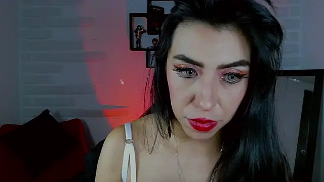 Snapshot of sky_girl1 chatting on January 9, 2025, 3:26 am sky girl1 online show from January 9, 2025, 3:26 am