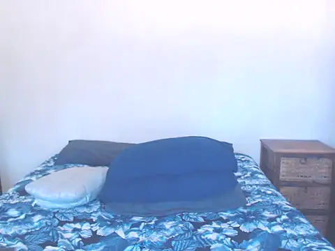 Snapshot of sexylax17 chatting on December 14, 2025, 2:22 pm sexylax17 online show from December 14, 2025, 2:22 pm