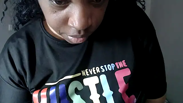 Sexymona1218 online show from September 20, 2025, 5:58 pm