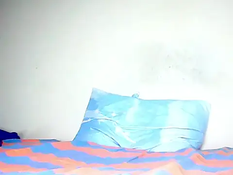 Snapshot of LifeLineSL chatting on October 15, 2025, 1:00 pm LifeLineSL online show from October 15, 2025, 1:00 pm