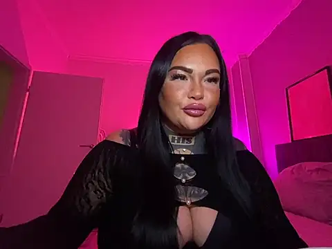 Snapshot of _MelinaCurves_ chatting on January 10, 2025, 10:25 pm  MelinaCurves  online show from January 10, 2025, 10:25 pm