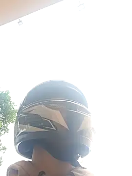 doodosantoss online show from November 24, 2025, 4:40 pm