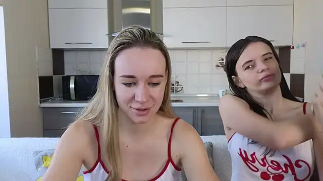 Naughty Alice online show from September 19, 2025, 6:04 am