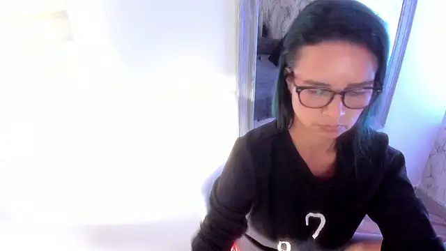 Snapshot of BrianaGarner chatting on February 12, 2025, 10:04 pm BrianaGarner online show from February 12, 2025, 10:04 pm