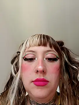 Snapshot of cindy_ink chatting on November 18, 2025, 6:34 pm cindy ink online show from November 18, 2025, 6:34 pm