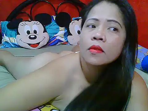 xsweetlips69x online show from February 23, 2025, 3:40 pm