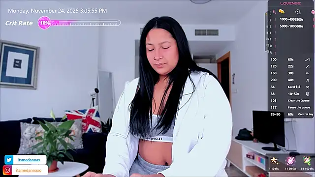 Snapshot of DannaaMeliza chatting on November 24, 2025, 2:06 pm DannaaMeliza online show from November 24, 2025, 2:06 pm