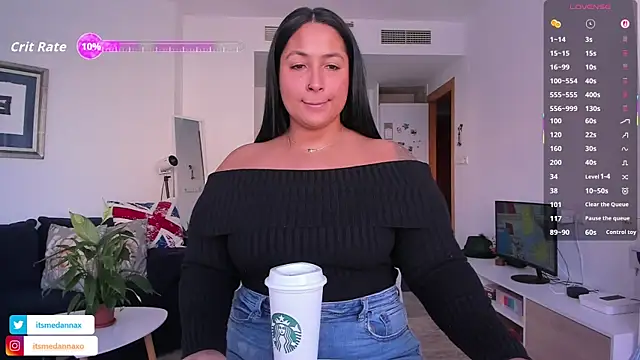 Snapshot of DannaaMeliza chatting on November 26, 2025, 12:39 pm DannaaMeliza online show from November 26, 2025, 12:39 pm